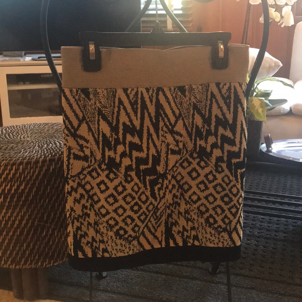 Guess stretchy mini skirt